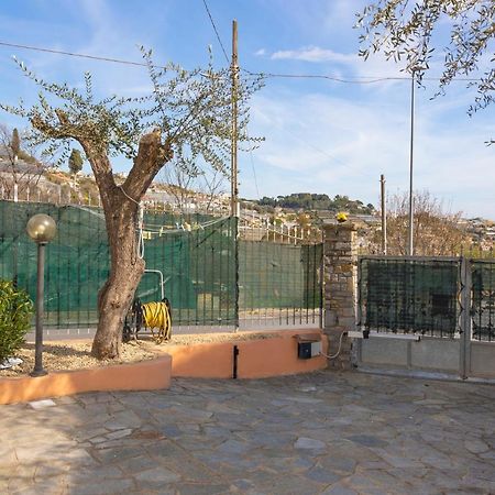 Leto'S Apartment In Sanremo - Parking & Garden Ngoại thất bức ảnh
